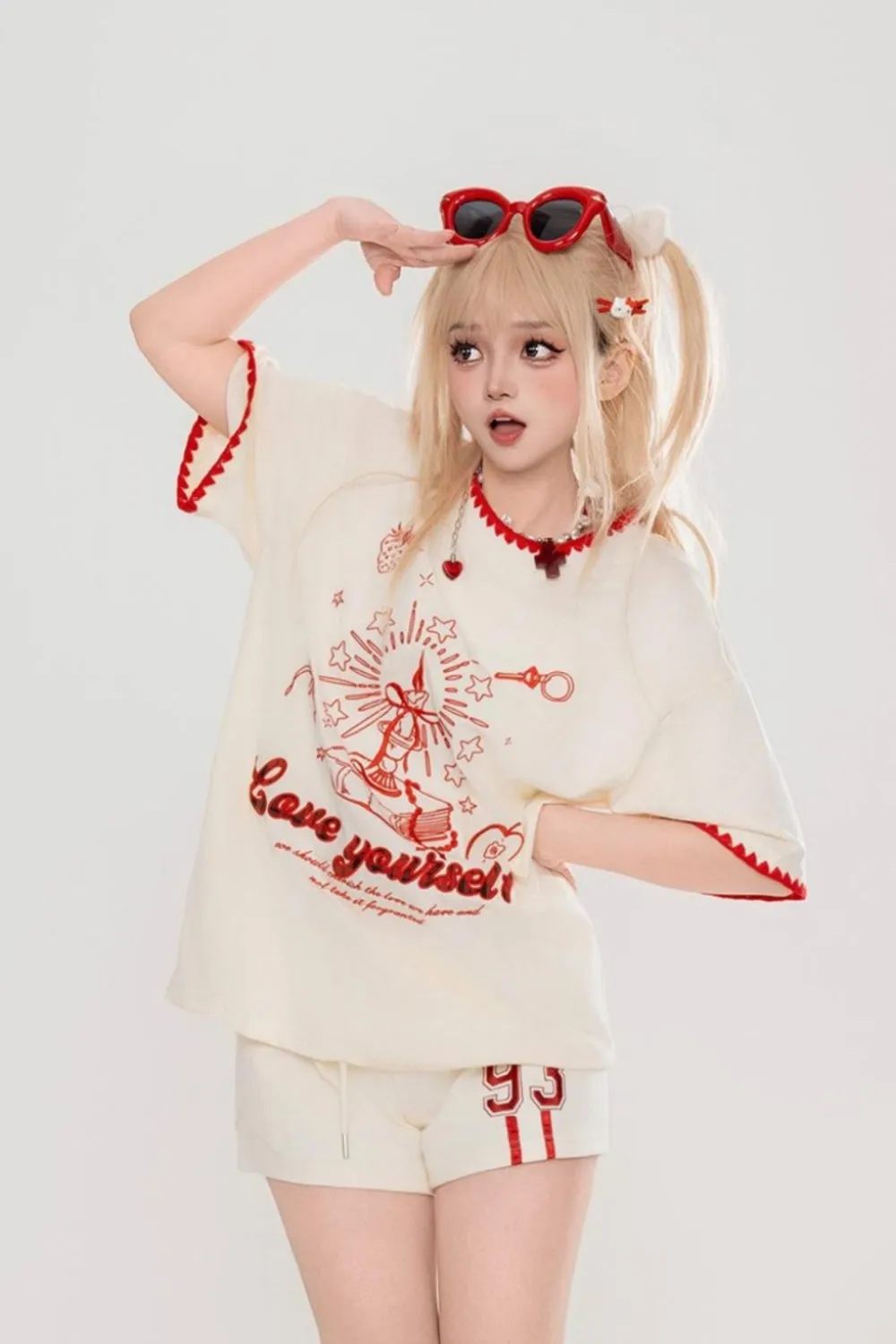 Korean-style apricot sweet cartoon print loose short-sleeve t-shirt